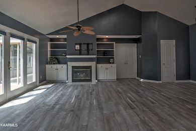 Lovely Built-Ins