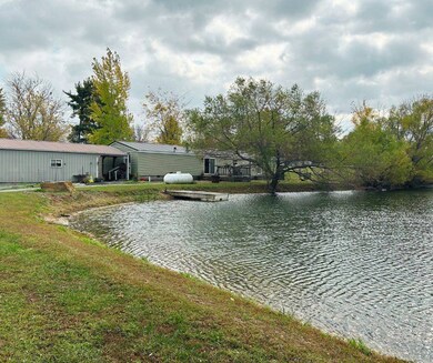 1711 S 1st St, Fairfield, IL 62837 - photo 2