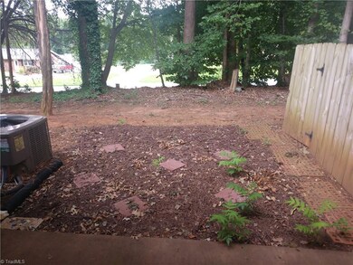 5910 King Charles Ct unit 21F, Clemmons, NC 27012 - photo 2