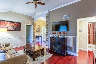 9218 Burgoo King Dr-6