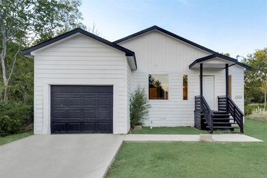 1702 W 12th Ave, Corsicana, TX 75110 - photo 3