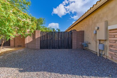 11135 E Roselle Ave (7 of 57)