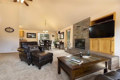 17922 Sandtrap Ln, Sunriver, OR 97707 - photo 5