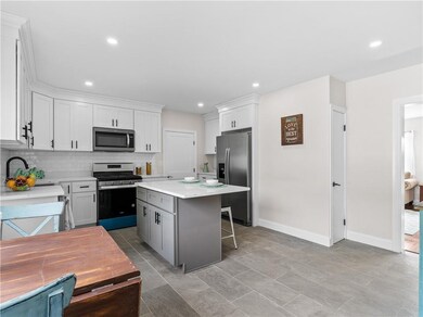 2075 Plainfield Pike, Johnston, RI 02919 - photo 7