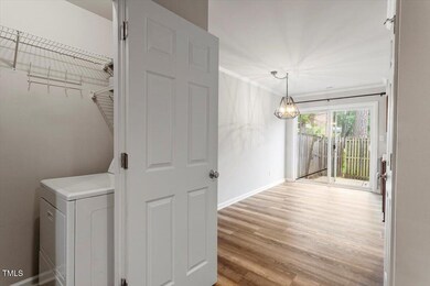 11-3720 Jamestown Cir [2205921]_11