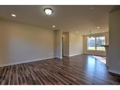 750 Lovelace Rd, Fall Branch, TN 37656 - photo 3