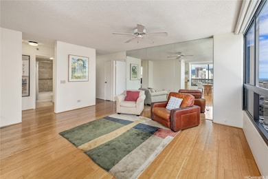 Spacious living room