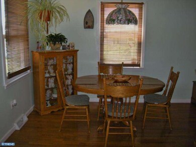 674 Chestnut St, Williamstown, NJ 08094 - photo 6