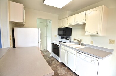 2400 Barrow St unit 201, Anchorage, AK 99503 - photo 7