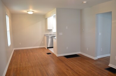 147 S 6th Ave, Beech Grove, IN 46107 - photo 2