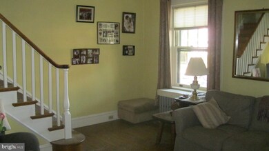 1717 Olive St, Reading, PA 19604 - photo 4