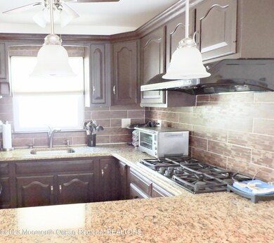 136 N Bayside Rd, Lavallette, NJ 08735 - photo 7