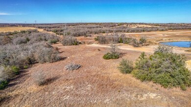 512 Hackamore Ct, Weatherford, TX 76088 - photo 2