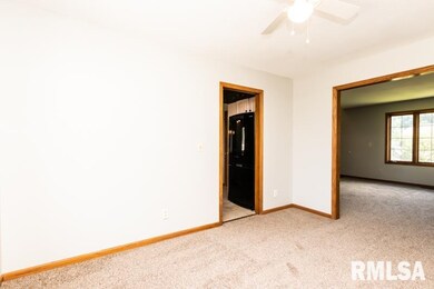 5505 N Leawood Ct, Peoria, IL 61615 - photo 6