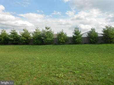 3043 Sundown Dr, Chambersburg, PA 17202 - photo 4