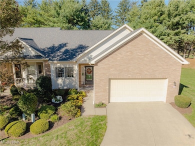 3609 Glenshire Cir unit 55B, Uniontown, OH 44685 - photo 2