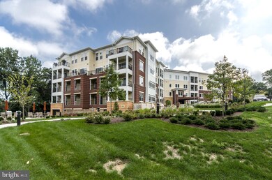 9430 Silver King Ct unit 301, Fairfax, VA 22031 - photo 2