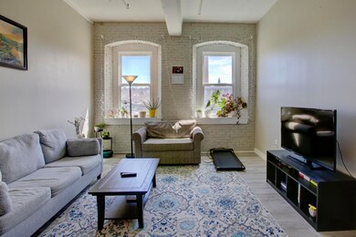 IMG_9936_37_38_39_40_Interior 2