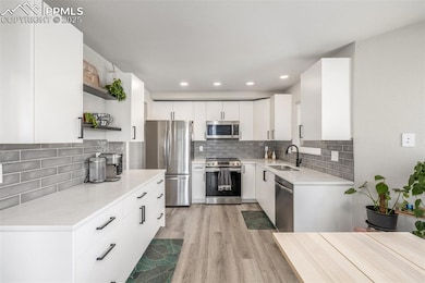 This show stopping kitchen is sure to please.