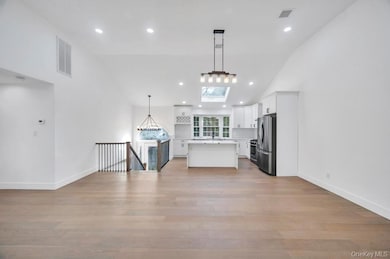 29 Dillon Dr, Dix Hills, NY 11746 - photo 6