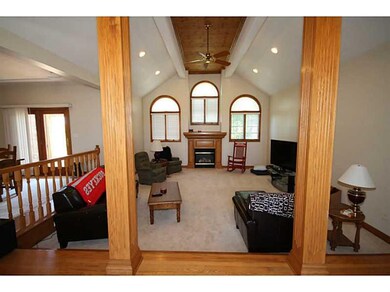 202 Saint Andrews Ave, Edinburgh, IN 46124 - photo 4