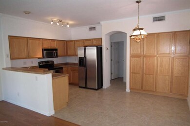 Kitchen/Breakfast Nook