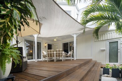 Huge Deck Area