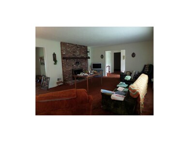 22 ft long living room