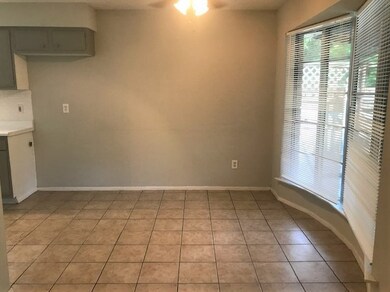 16738 Barcelona Dr, Friendswood, TX 77546 - photo 5