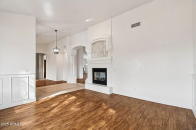 512 E Jordon Ln, Phoenix, AZ 85086 - photo 5