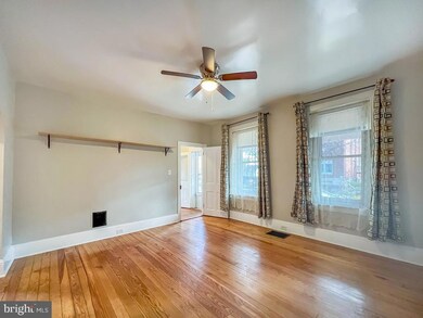 112 S 6th St, Perkasie, PA 18944 - photo 4