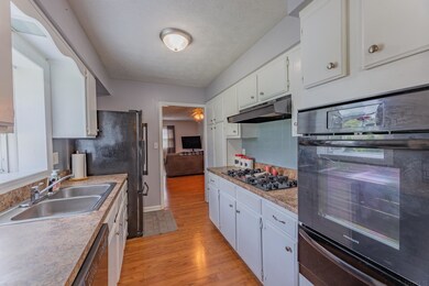 9933 Beeler Dr, Newburgh, IN 47630 - photo 7