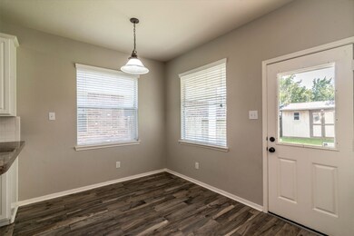 4703 High Creek Ct, Alvin, TX 77511 - photo 7