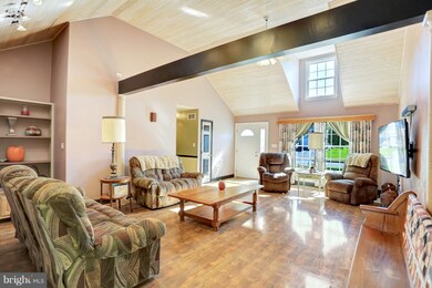 5552 Blakeslee Ave, Harrisburg, PA 17111 - photo 4