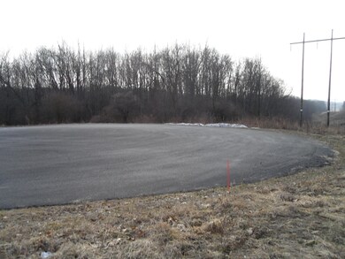 Lot is at the end of cul-de-sac