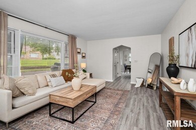 4248 14th St, Rock Island, IL 61201 - photo 4