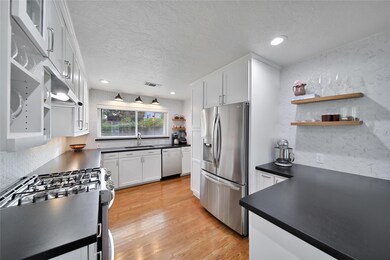 Upgraded kitchen, with stainless steel appliances