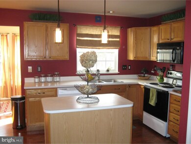 1270 Hunter Ln, Perkiomenville, PA 18074 - photo 7