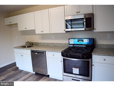 211 Canary Ln, Mount Holly, NJ 08060 - photo 4