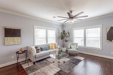 920 Dunbar St, Houston, TX 77009 - photo 5