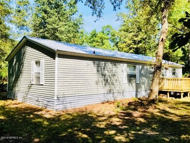 405 Alexander St, Interlachen, FL 32148 - photo 5