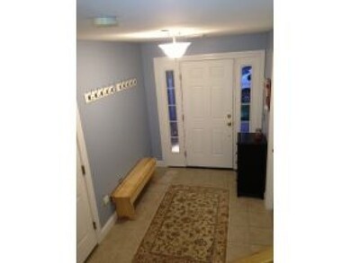 Beautiful End Unit w/Garage