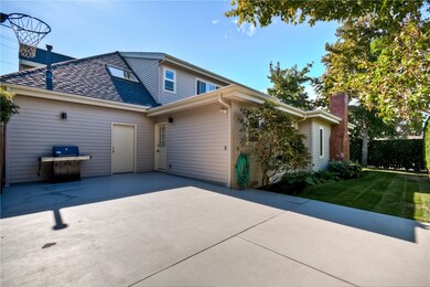 543 Pine St, Edmonds, WA 98020 - photo 4