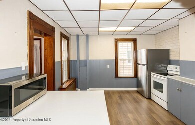 1148 W Locust St, Scranton, PA 18504 - photo 3