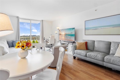 Brickell Vista Condos unit 1009, Miami, FL 33130 - photo 6