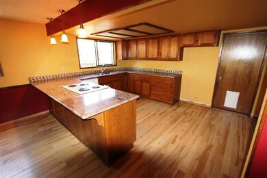 644 Rose Valley Ct, Central Point, OR 97502 - photo 3