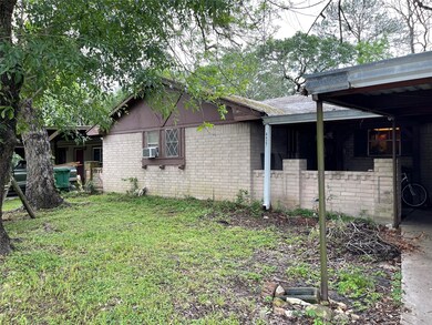 6427 Silver Chalice Dr, Houston, TX 77088 - photo 5