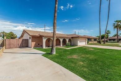 4134 W Linger Ln, Phoenix, AZ 85051 - photo 2