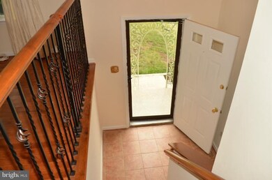 15319 Bauer Ln, Laurel, MD 20707 - photo 2