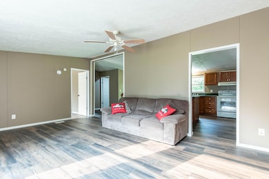 195 Farmer St, Bedford, IN 47421 - photo 5